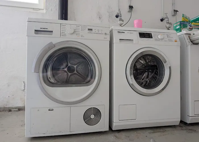 Grosse Frisch Renoviert In Bester Lage *